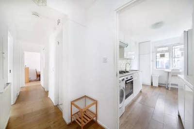 Double room in flat near Stockwell and Brixton Main Photo