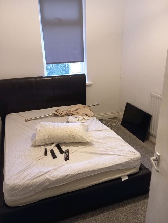 Room for rent  Main Photo