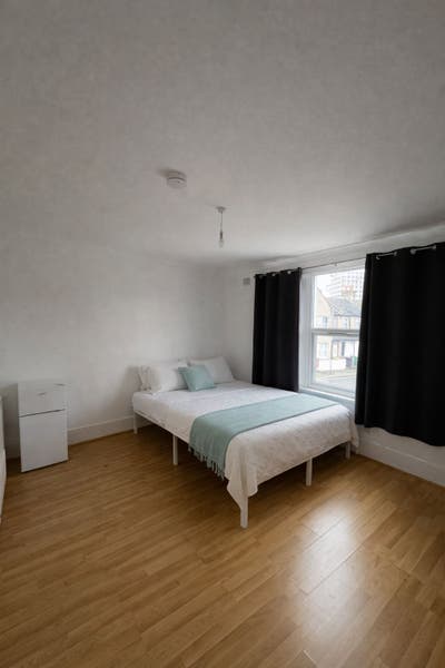 📌3 Large rooms in Stratford- 20 mins to Oxford St Main Photo