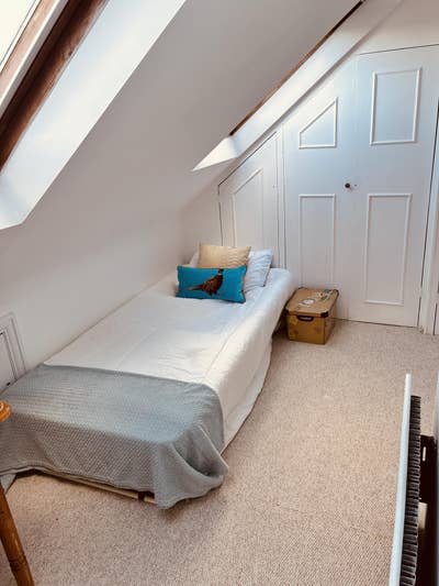 Bright, peaceful furnished room – North/West Acton Main Photo