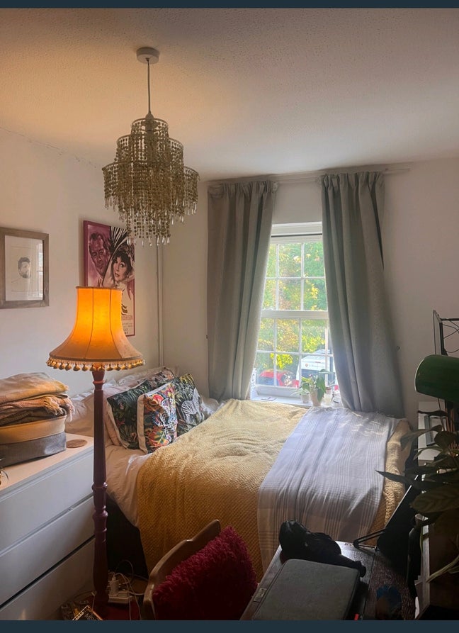 Double Room in Friendly Ealing House - &pound;580 + Bill Main Photo