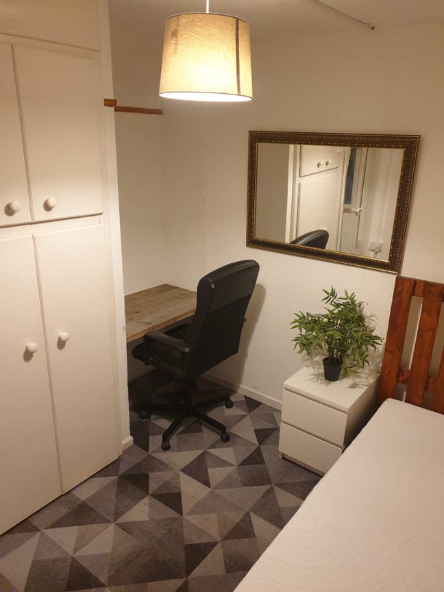 Please Read Advert Main Photo