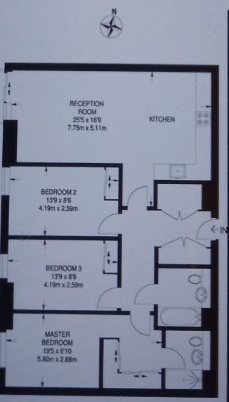 3 bed 2 bath executive flat with parking Main Photo