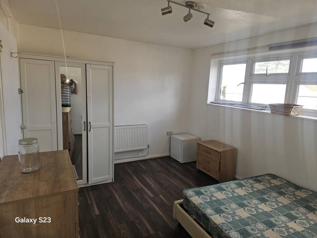 Double room to rent Main Photo