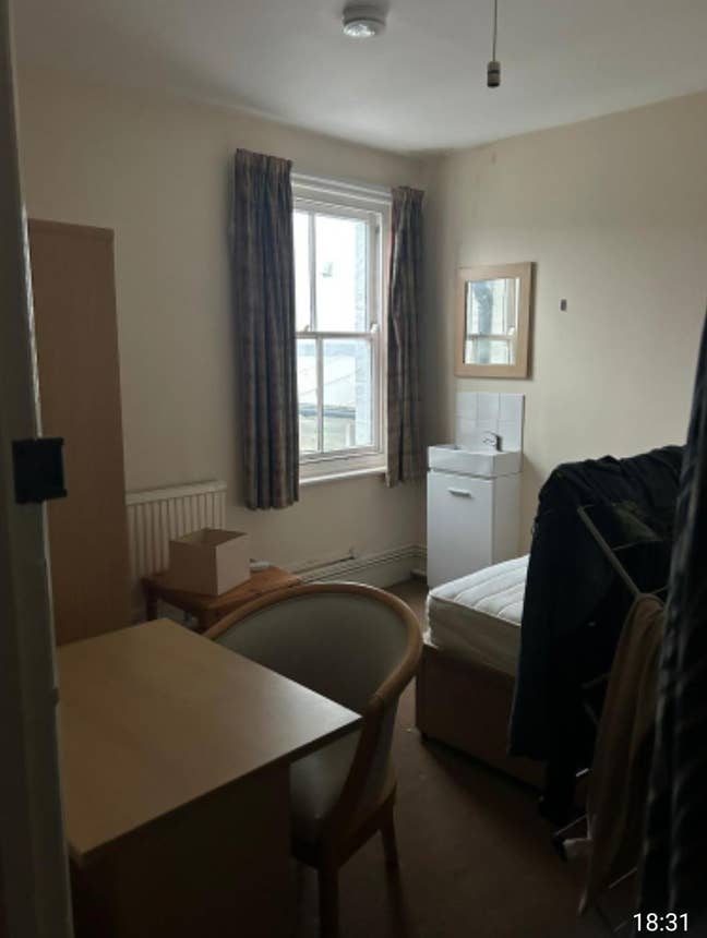 Room in a Shared House Main Photo