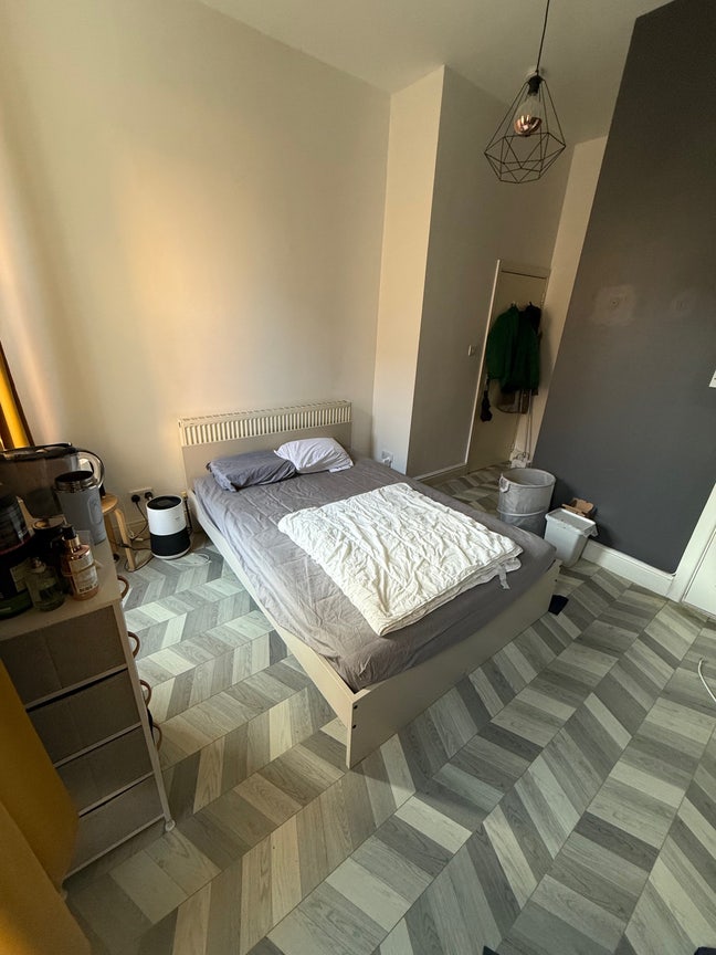 Furnished Double Room w/ En-Suite in Hoxton Main Photo