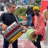 Support in making moves and winning Main Photo