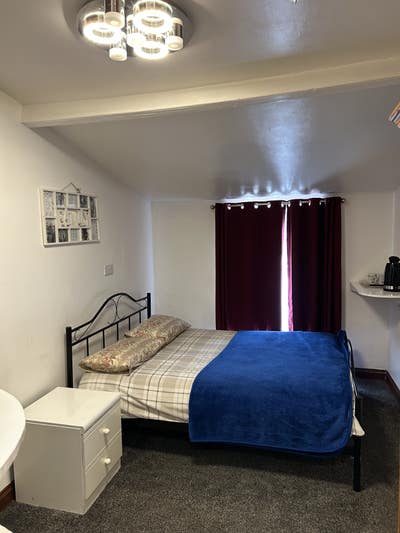 Nice rooms for rent close down  Main Photo