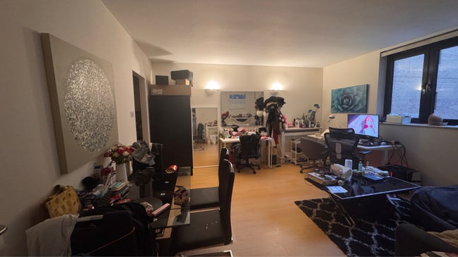 1B1B Apartment - Point West, South Kensington Main Photo