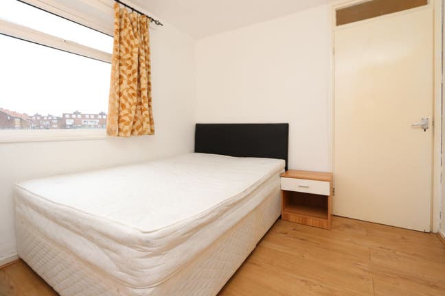 Beautiful economic room in Plaistow E13 - ASAP Main Photo
