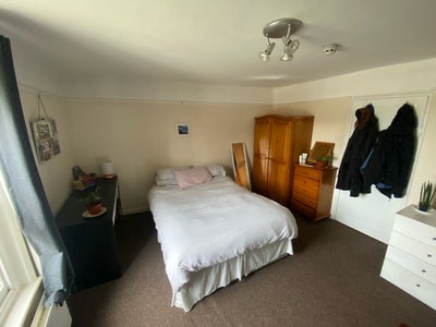 Short Term Rent in Clifton Main Photo
