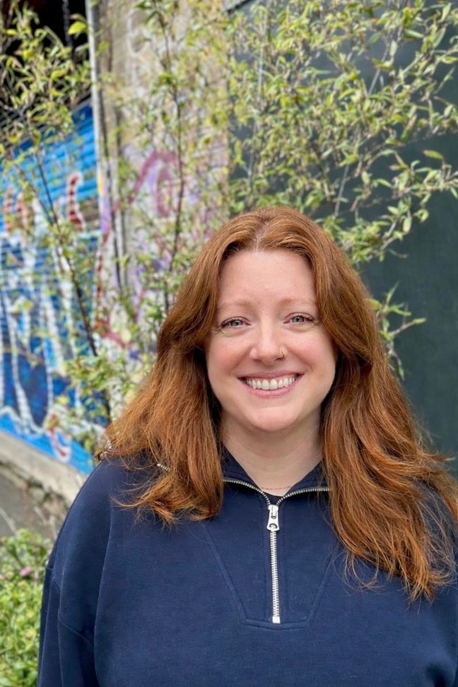 36 year old Female seeks a flat starting April Main Photo