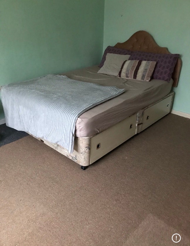 Large double room to let  Main Photo