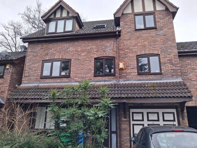 Large House in West Didsbury  Main Photo