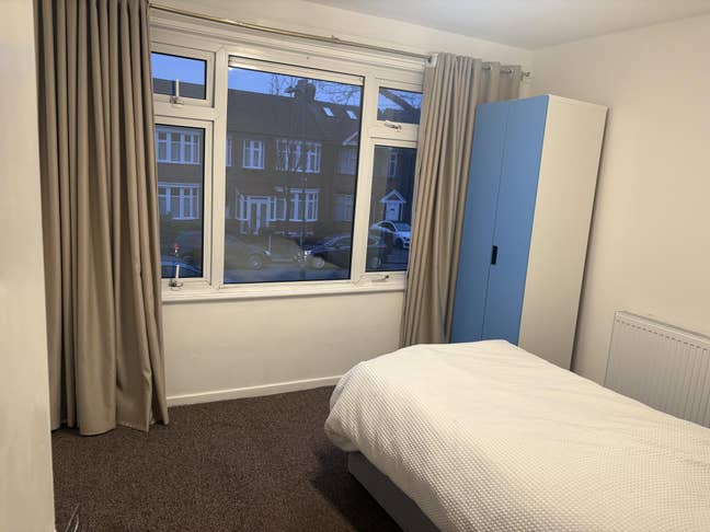Double room to rent  Main Photo