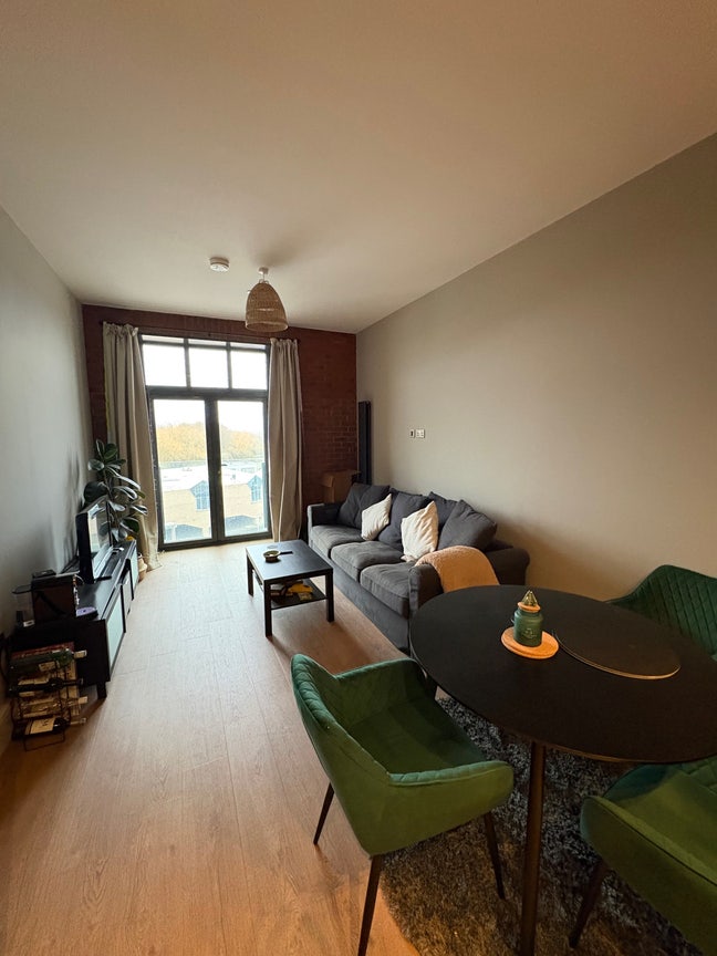 Room Available at The Wharf Main Photo