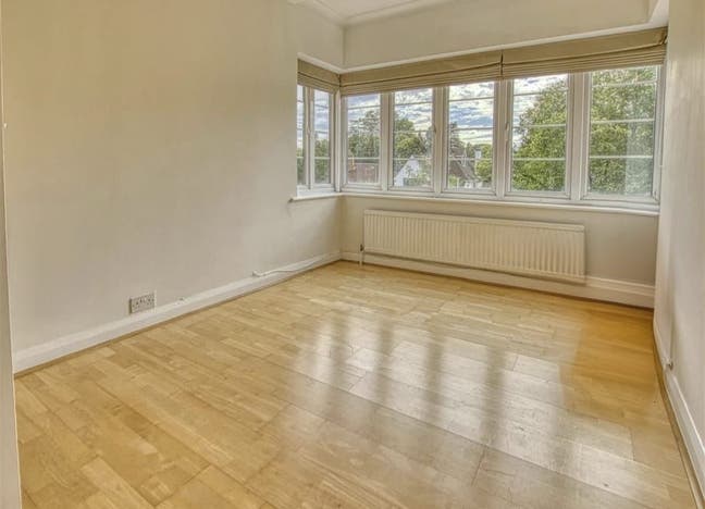  Bright double rooms – 3 mins to Elstree & Boreham Main Photo