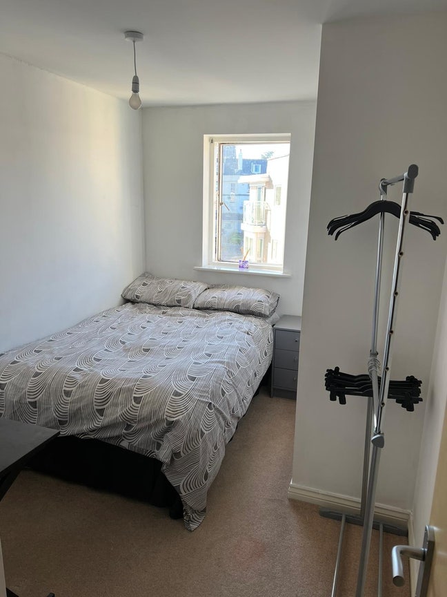 City centre room females preferred Main Photo