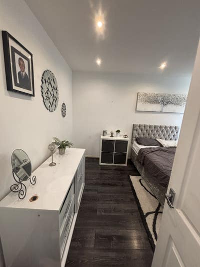 Large double room  Main Photo