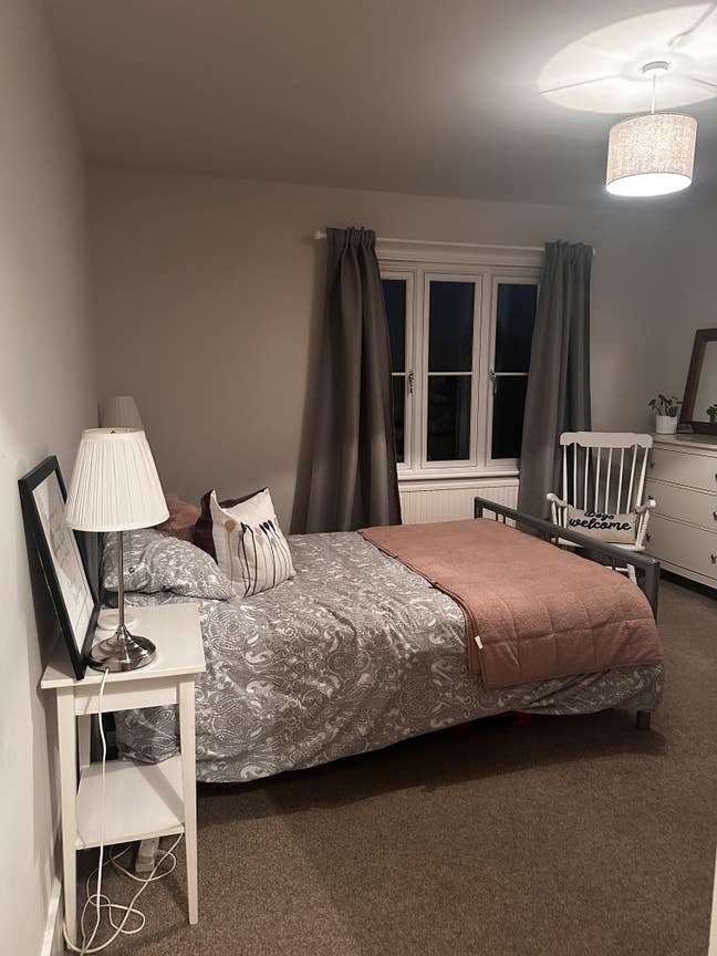 1 large double bedroom to rent  Main Photo