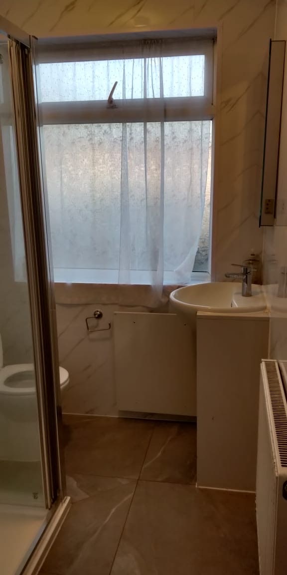 Dobule room available for couple, 2 boys or 2 girl Main Photo