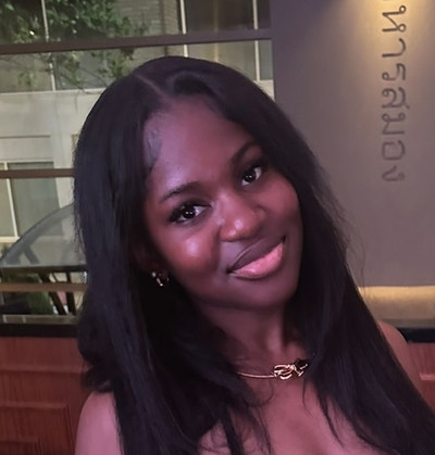 Hi, I’m Tami 😊 I’m 21 and finished uni... Main Photo