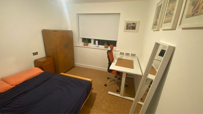 Furnished double room in Whalley Range Main Photo