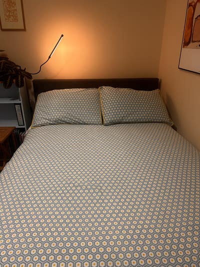 Conveniently located double room, flexible Main Photo