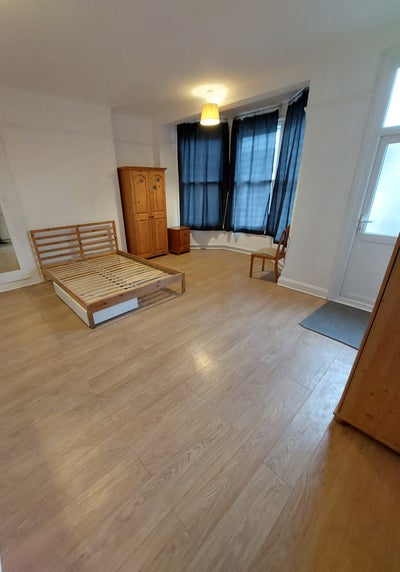 King Size Room With Private Balcony Main Photo