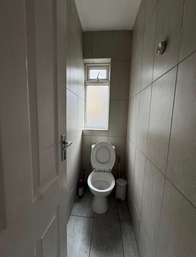 Bright & Cosy Double Room | 7 Min Walk to Station Main Photo