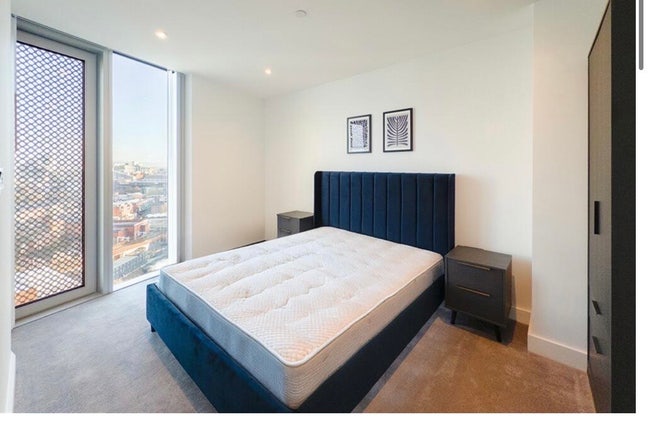 Double Room Available  Main Photo