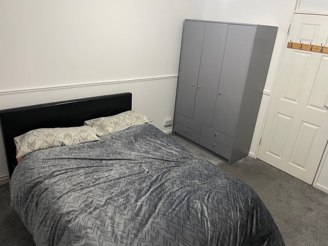 Double Room in Leamington  Main Photo