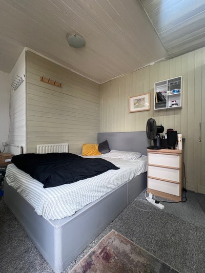 Shared studio Main Photo