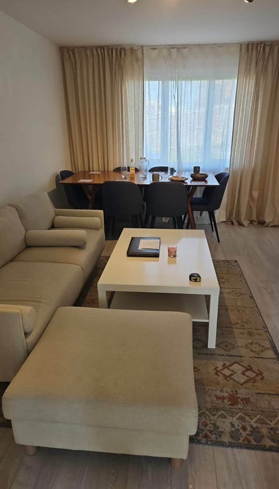 One double bed room in a beautiful new house Main Photo