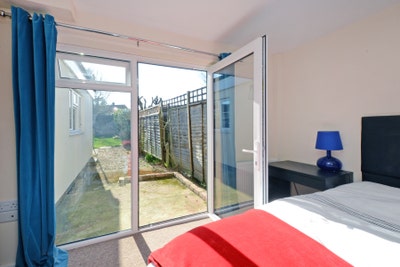 Hello! Large Double Ensuite with Patio Doors Main Photo