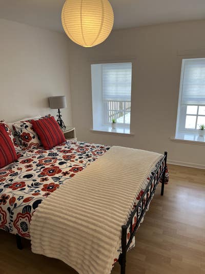 1 King Room To Rent Main Photo