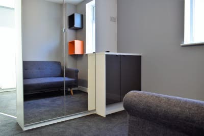 🧡 Great Home Share - Barton Lane Main Photo