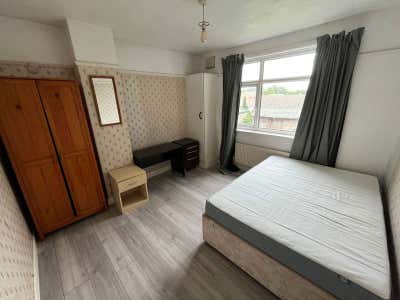 A Warm House for Rent Main Photo