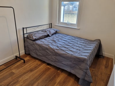 Double Room to Rent Main Photo
