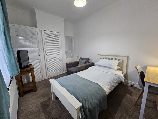Room in 6 bed shared house in Beck Row Main Photo