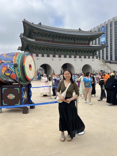 Hello! I am a 29 year old professional lookin... Main Photo