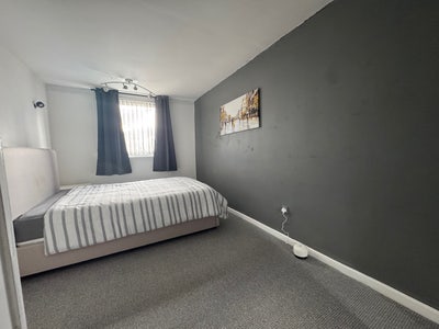 Description Main Photo