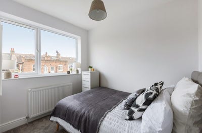 Great Room next to Balham Tube  Main Photo