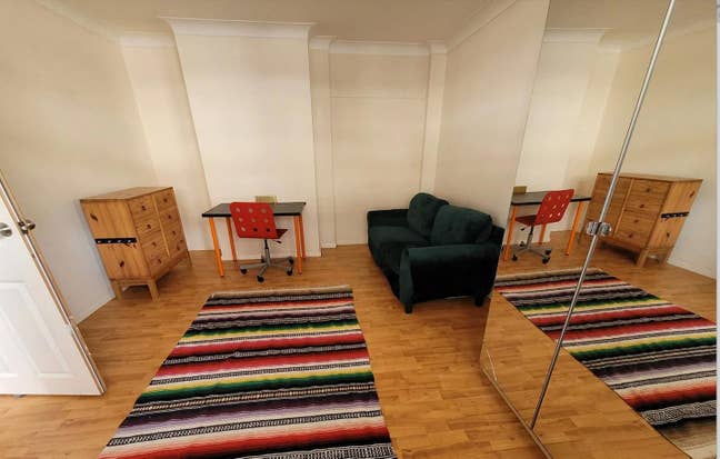 SUBLET Spacious Double Room- Couples Welcome Main Photo