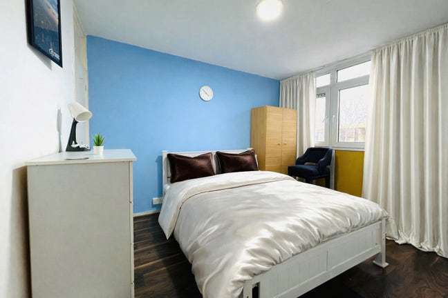 Two Birght Comfy Double Room – E14 🏠 All Saints Main Photo