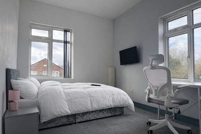 🏡 En-Suite Room In Swinton Available 🤩 Main Photo