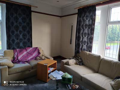 Large Double Bedroom in Detached Flat - Negotiable Main Photo