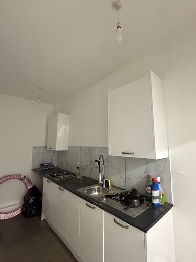 Room for rent  Main Photo