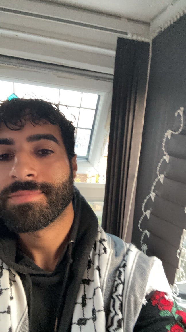 Professional looking for a room in London  Main Photo