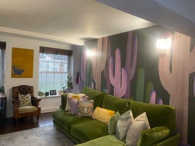 Petite double room in newly refurbished flat Main Photo